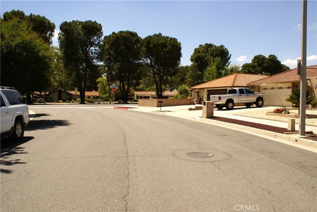 Photo of 2250 Redwood Drive, Hemet, CA 92545 (MLS # IV26099307)