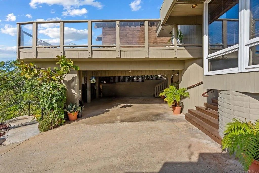 Photo of 13635 Pine Needles Drive, Del Mar, CA 92014 (MLS # NDP2600946)