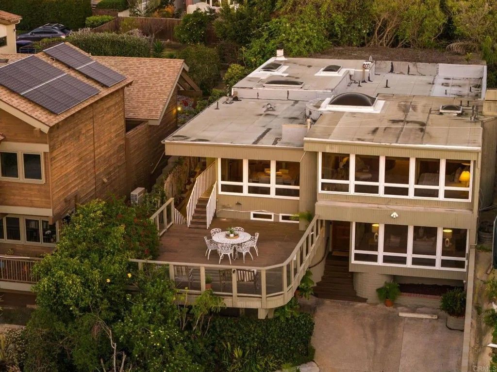 Photo of 13635 Pine Needles Drive, Del Mar, CA 92014 (MLS # NDP2600946)