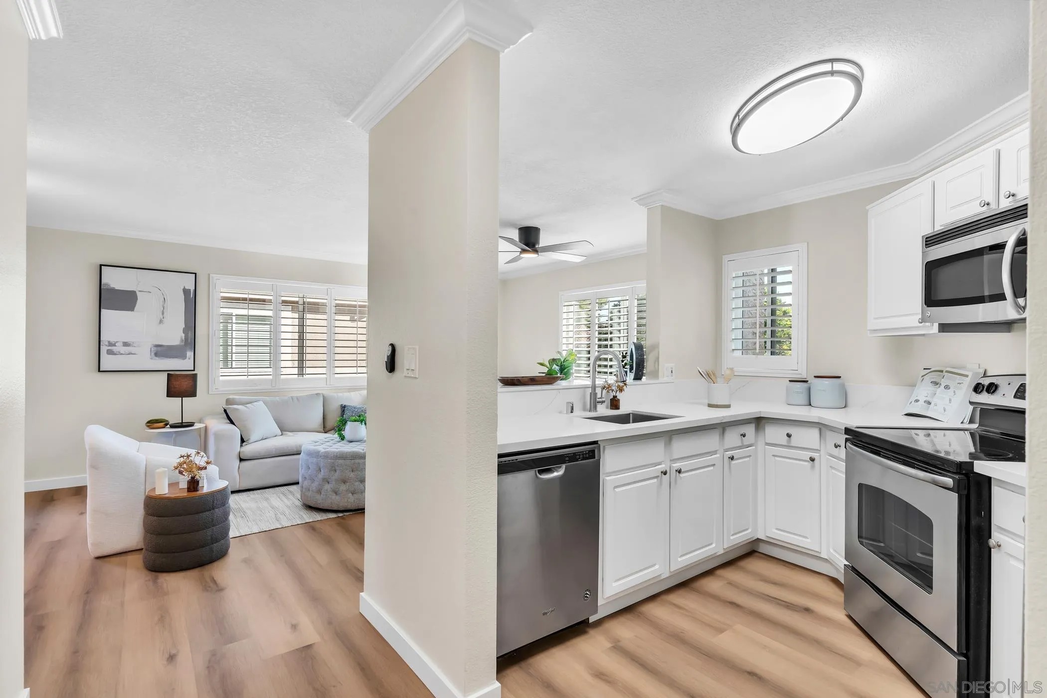 7545 Charmant Dr 1322