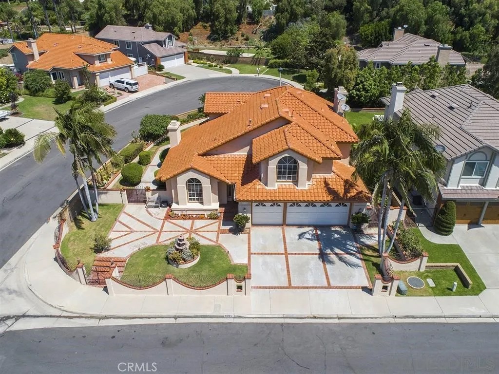 28105 Hollyberry Lane