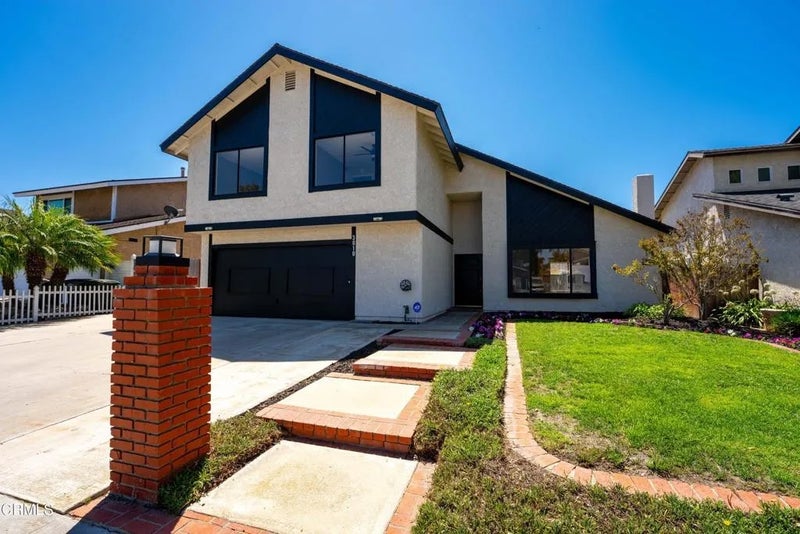 3010 Leeward Way