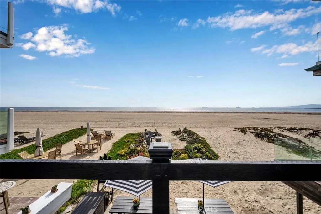 27 A Surfside Avenue