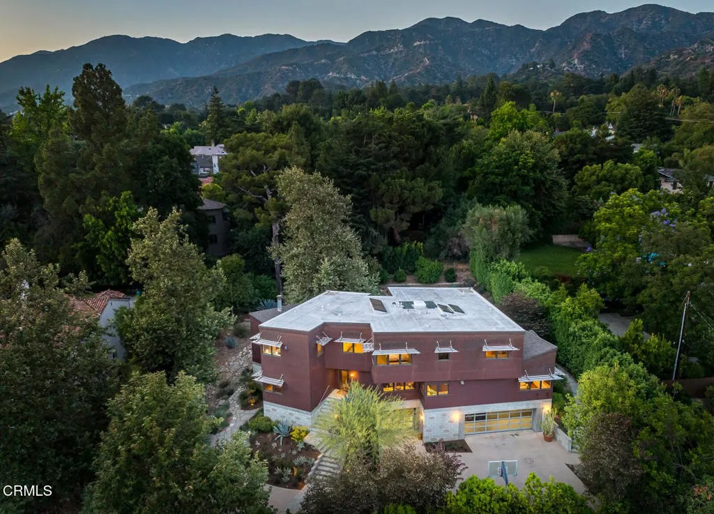 4700 Palm Drive