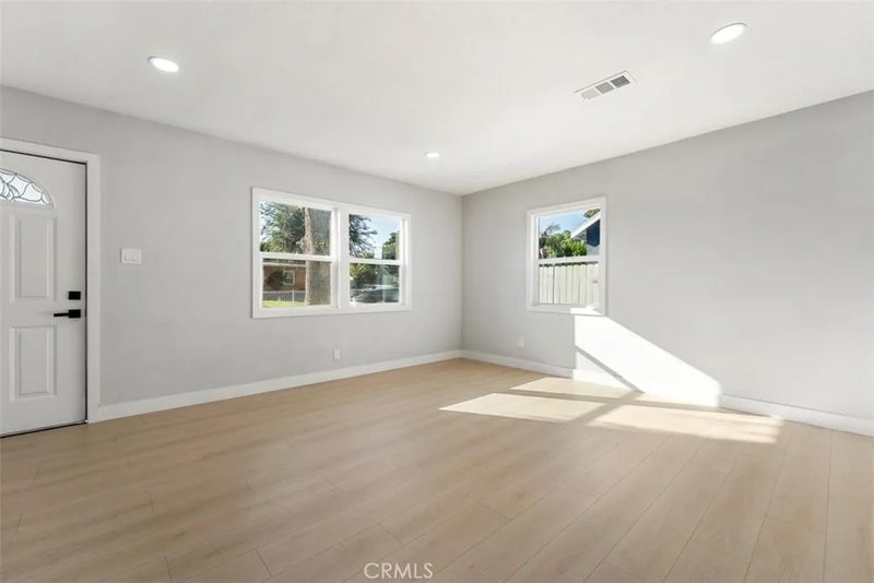 416 S Bedford