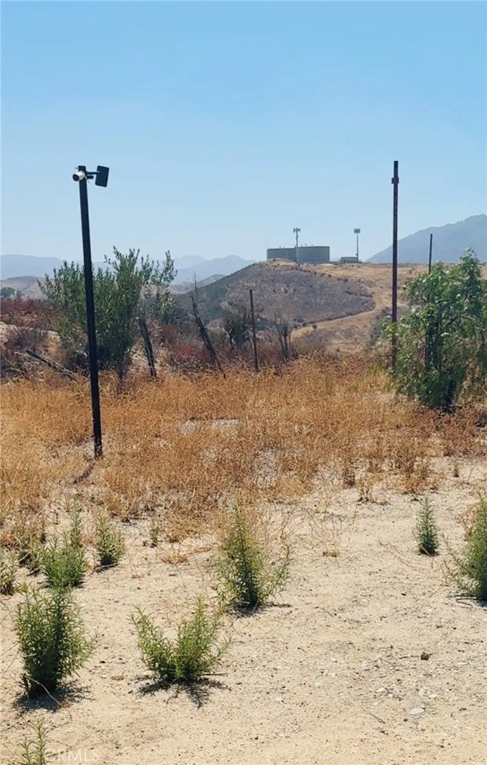 0 Sierra Hwy