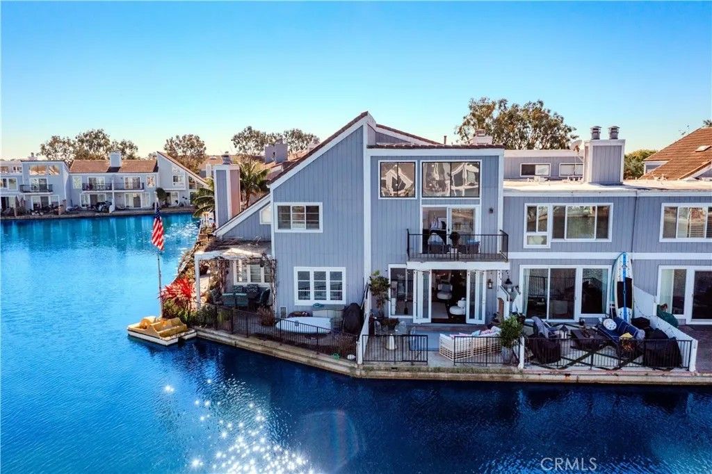 Photo of 16104 Tortola Cir, Huntington Beach, CA 92649 (MLS # PW26005580)