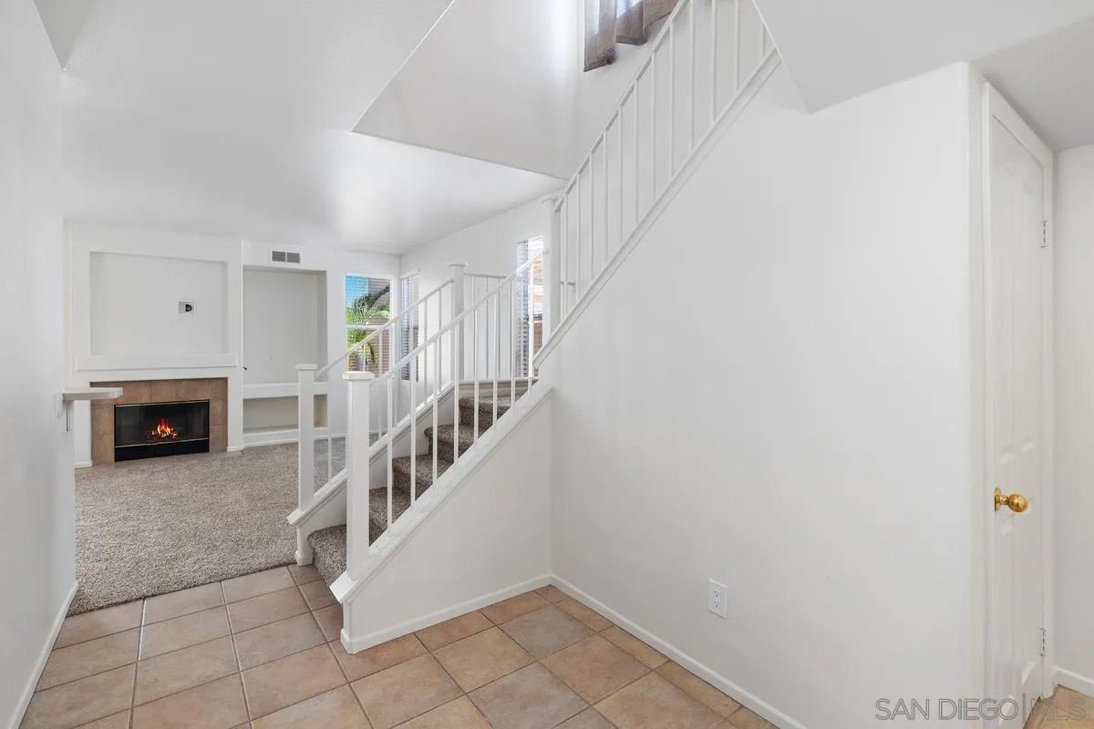 9727 Stonecrest Blvd