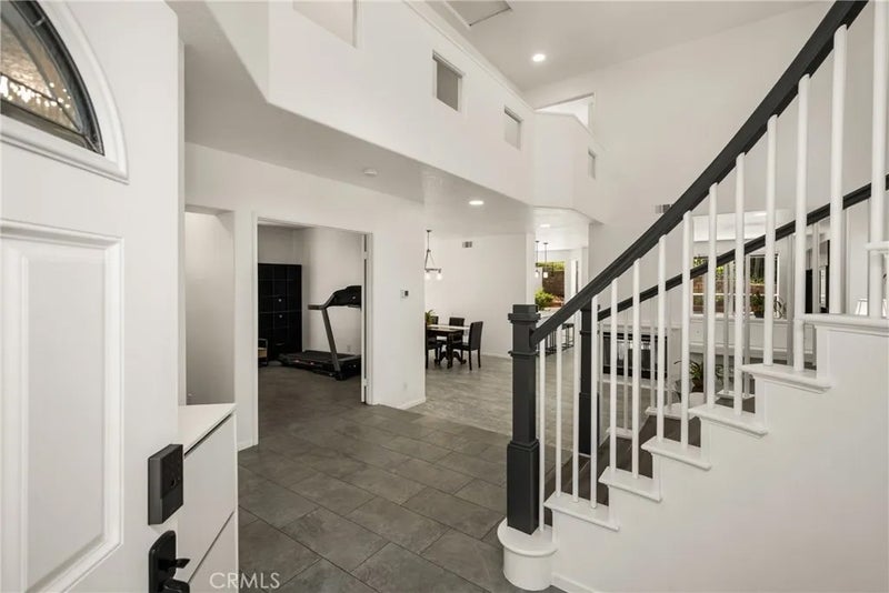 8610 E Silver Ridge