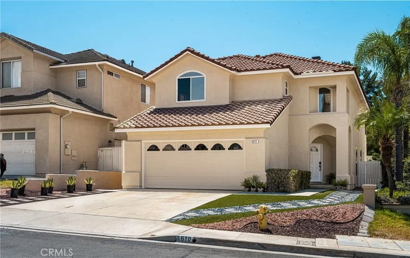 8610 E Silver Ridge