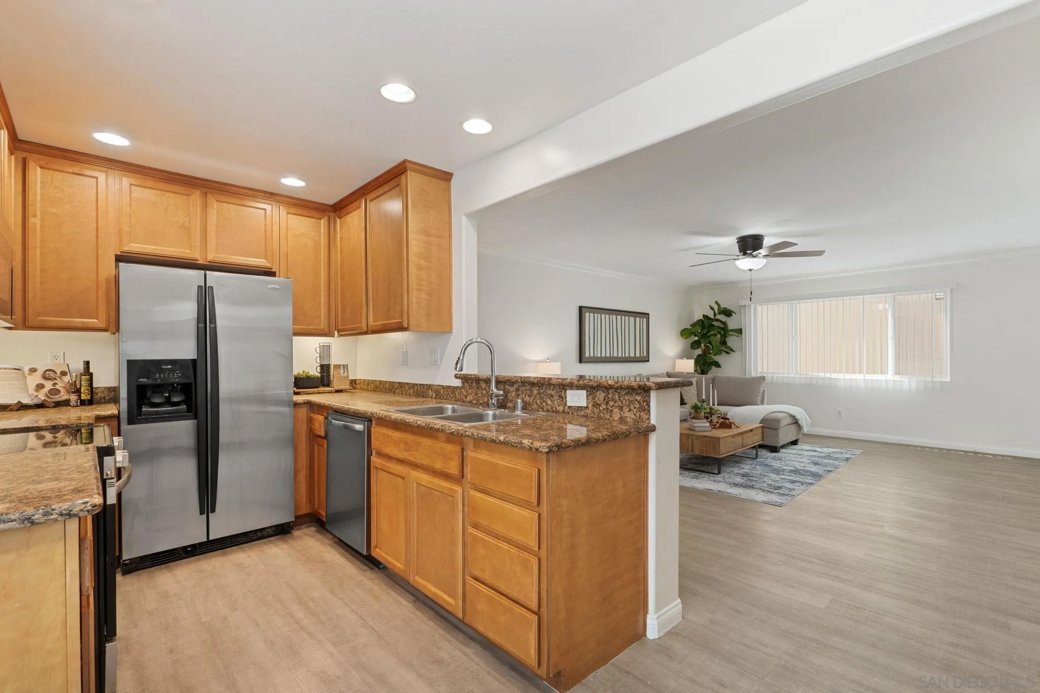 3993 Jewell C2