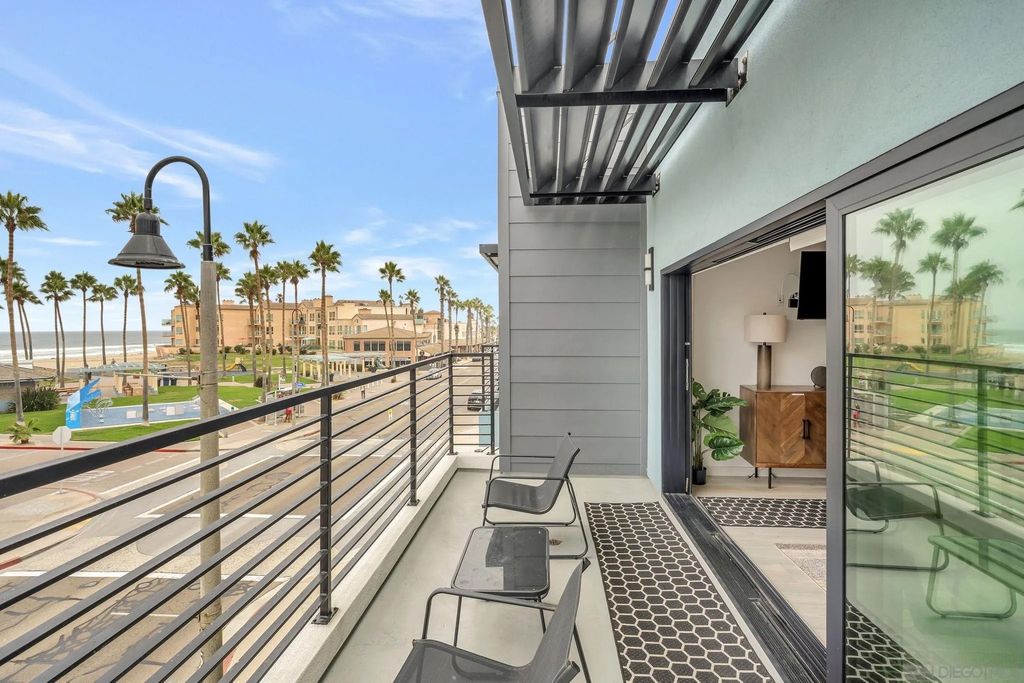 Photo of 801-809 Seacoast Dr, Imperial Beach, CA 91932 (MLS # 260005622)