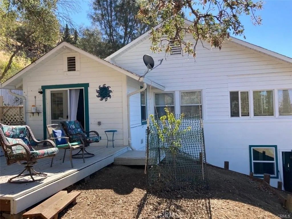 Photo of 12605 Lakeshore Drive, Clearlake, CA 95422 (MLS # LC26011355)