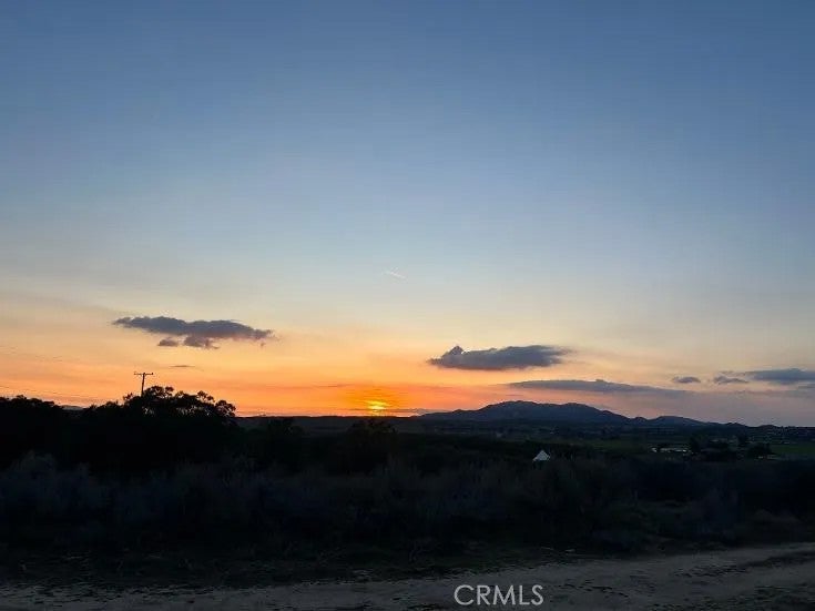39850 Rambling Hills