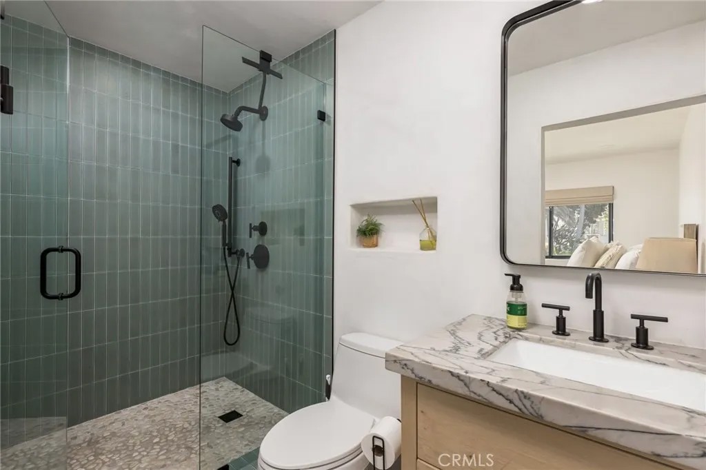 801 N Pacific Street