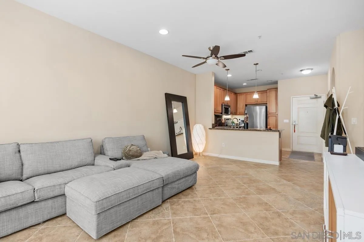 3887 Pell Place 131