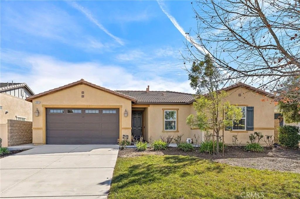 Photo of 31974 Eaton Ln, Menifee, CA 92584 (MLS # SW26038745)