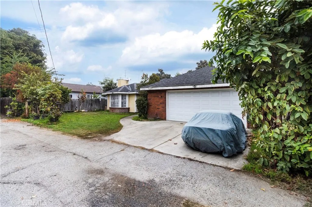 11734 Lower Azusa