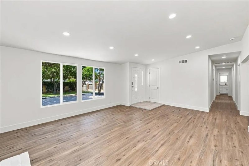 2160 Mccormack