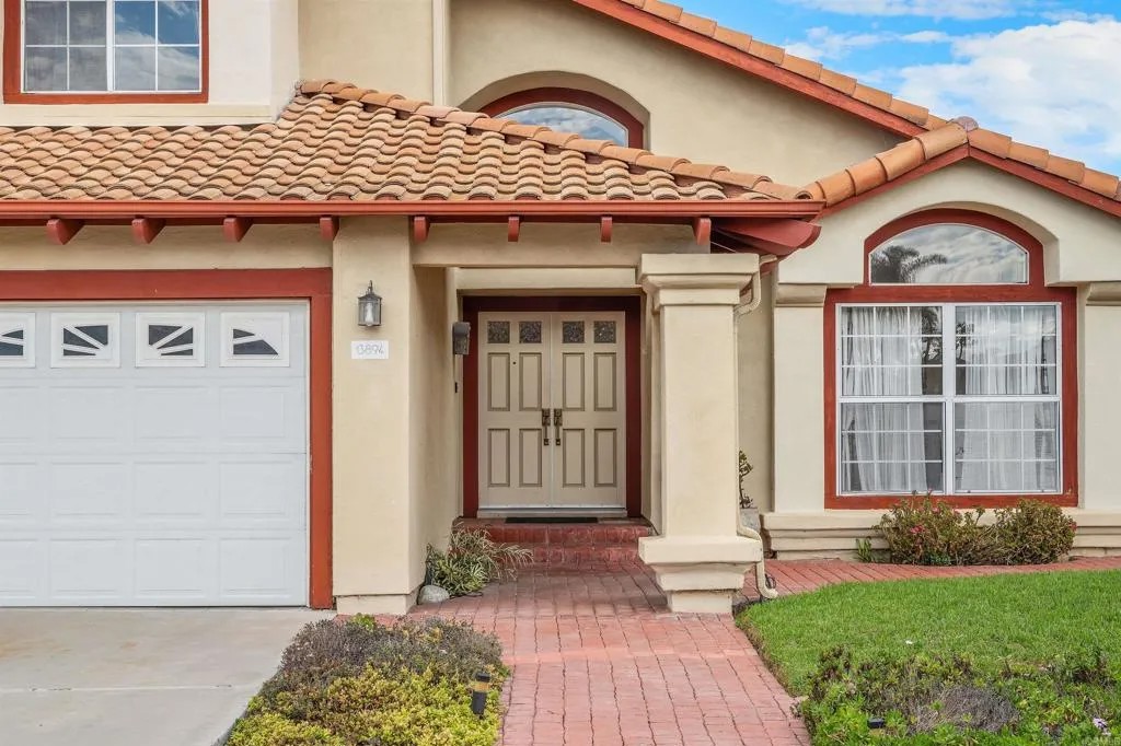 13894 Camino Del Suelo