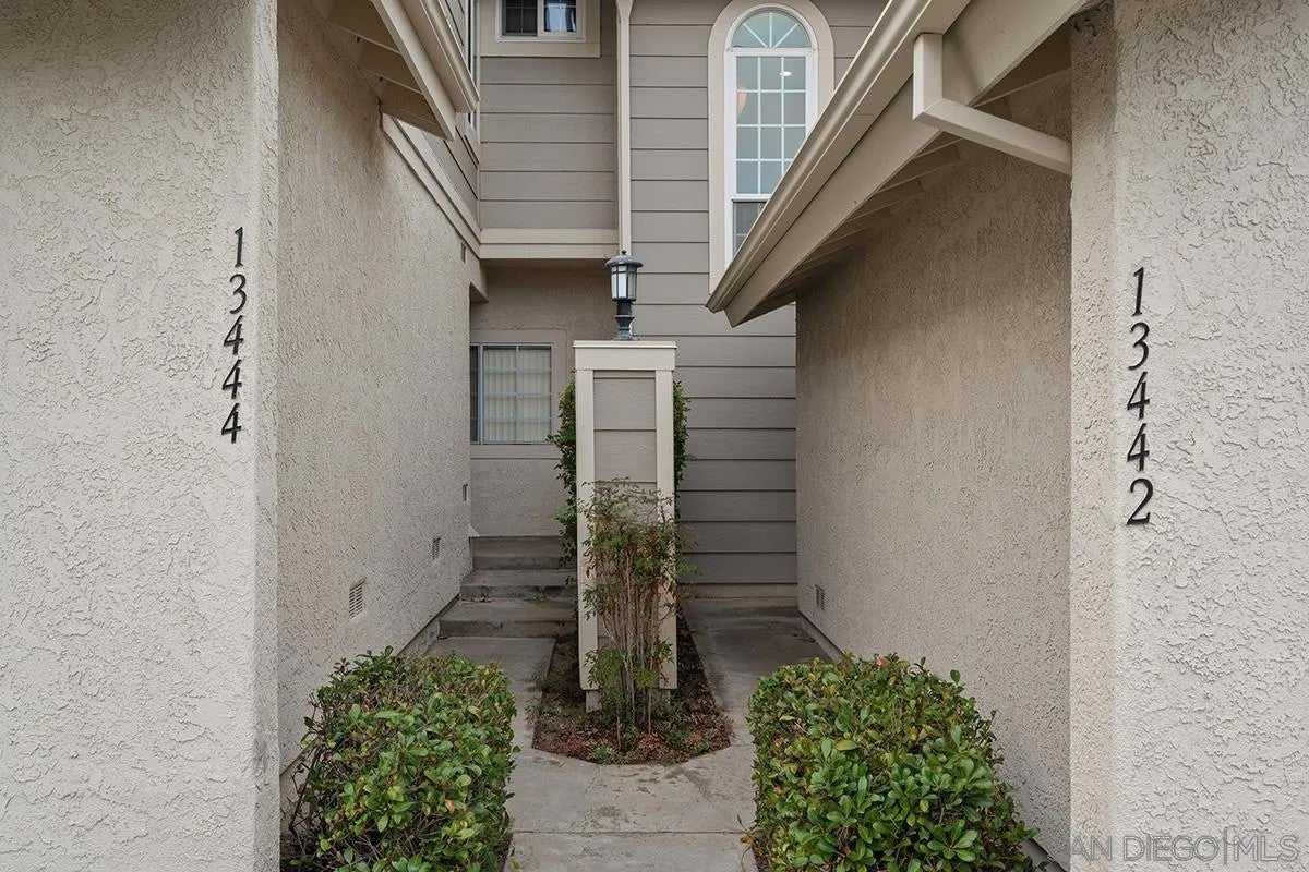 13442 Tiverton Rd