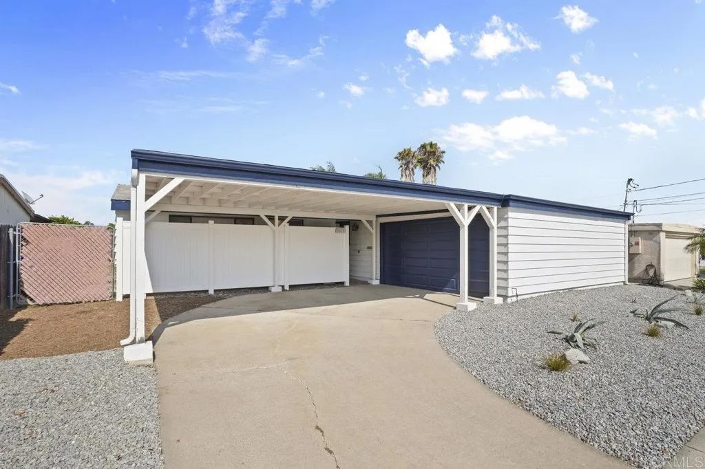 3375 Lockwood Drive