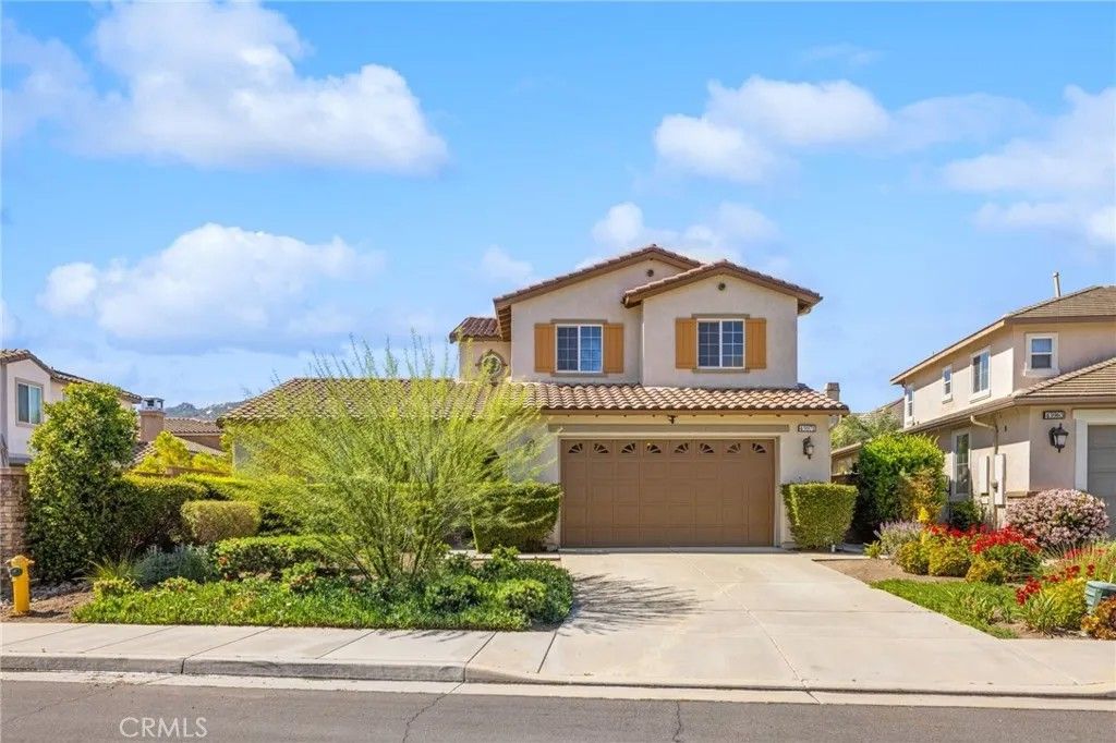 Photo of 45971 Hunter Lodge, Temecula, CA 92592 (MLS # OC26067476)