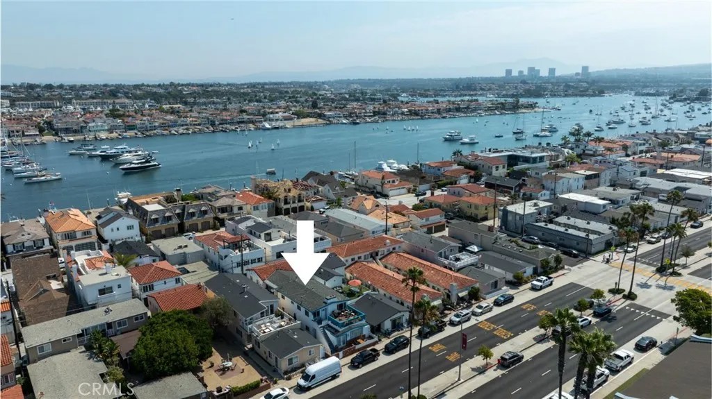 1324 W Balboa Boulevard