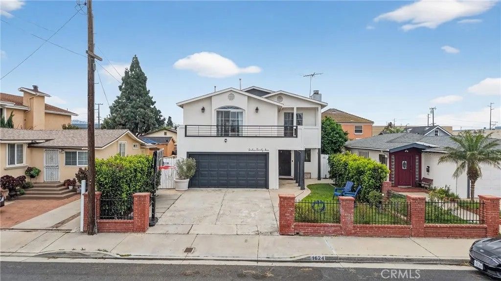 Photo of 1624 La Paloma Ave, Placentia, CA 92870 (MLS # PW26055945)