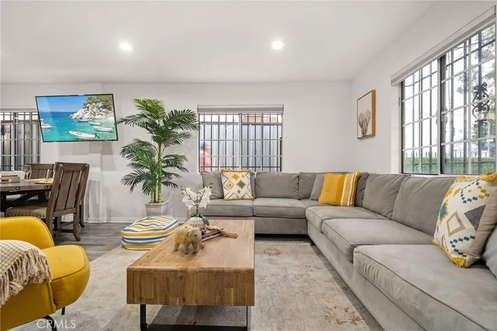 Photo of 7516 Avalon, Los Angeles, CA 90003 (MLS # DW25271974)