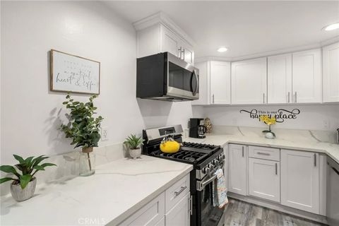 Tiny photo for 7516 Avalon, Los Angeles, CA 90003 (MLS # DW25271974)