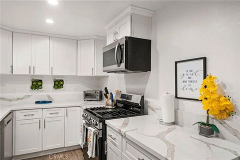 Tiny photo for 7516 Avalon, Los Angeles, CA 90003 (MLS # DW25271974)