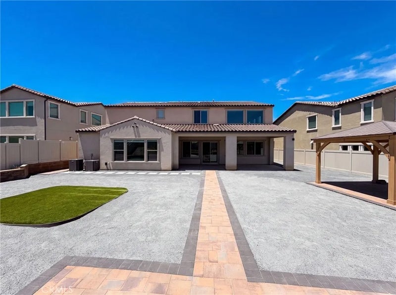 17698 Col Ranch