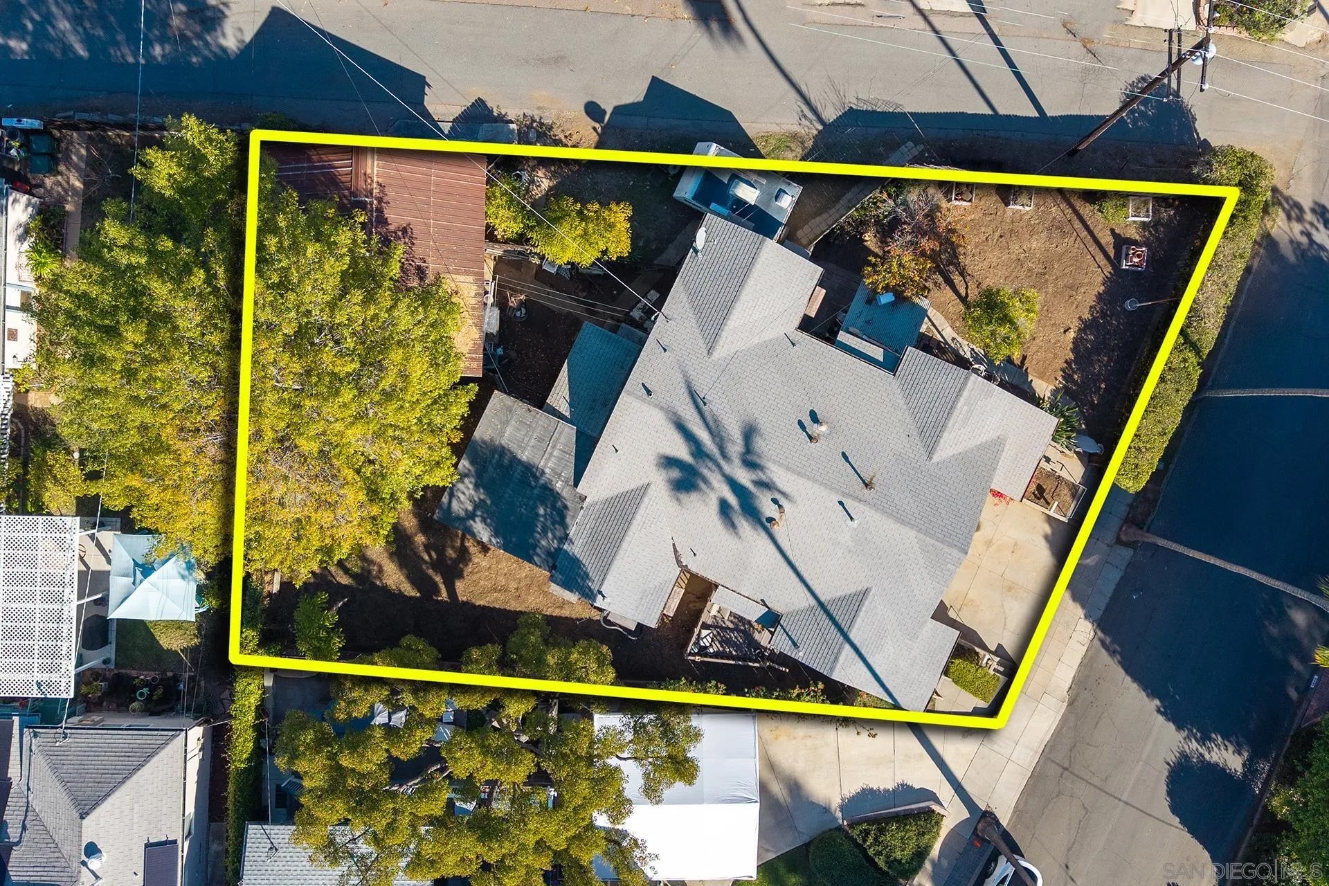 8260-62 PASADENA AVE