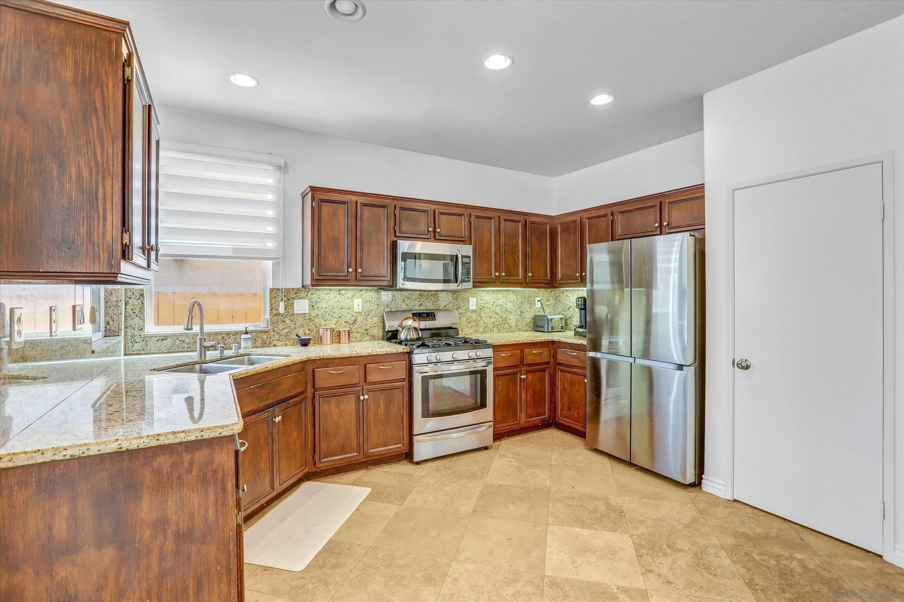 San Diego, California 92154, United States, 3 Bedrooms Bedrooms, ,3 BathroomsBathrooms,Residential,Active,163890