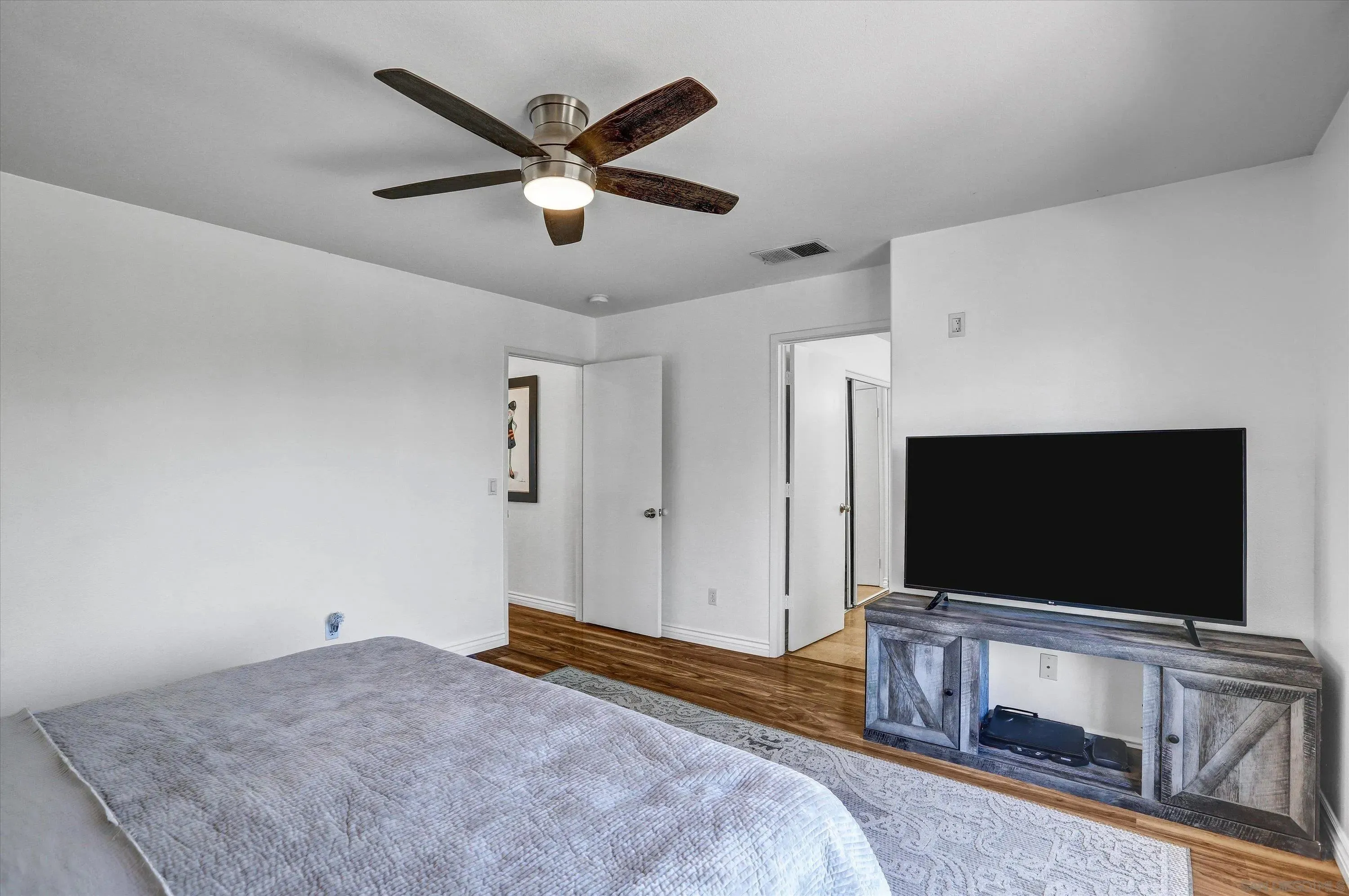 San Diego, California 92154, United States, 3 Bedrooms Bedrooms, ,3 BathroomsBathrooms,Residential,Active,163890