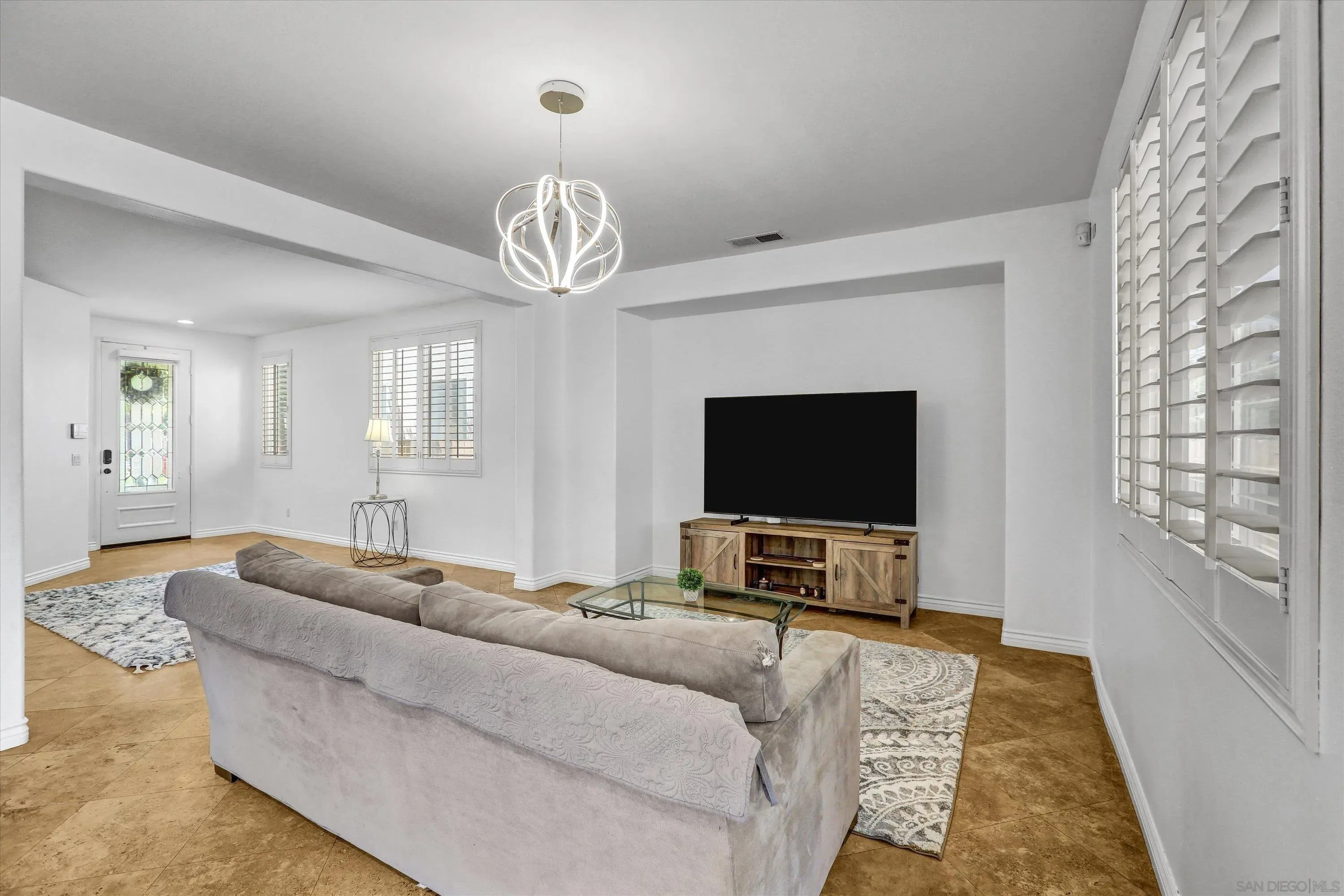 San Diego, California 92154, United States, 3 Bedrooms Bedrooms, ,3 BathroomsBathrooms,Residential,Active,163890