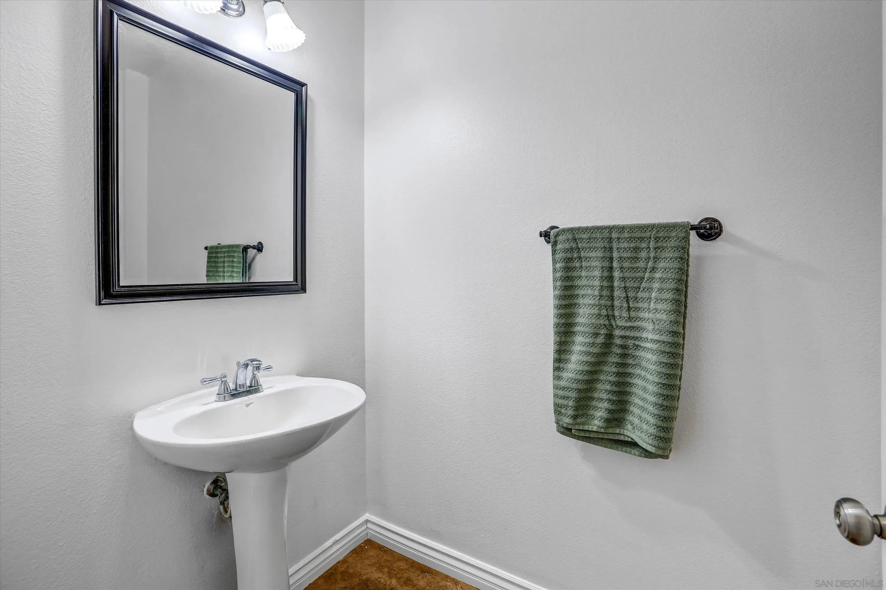 San Diego, California 92154, United States, 3 Bedrooms Bedrooms, ,3 BathroomsBathrooms,Residential,Active,163890