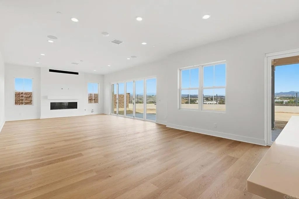 2057 Verne View
