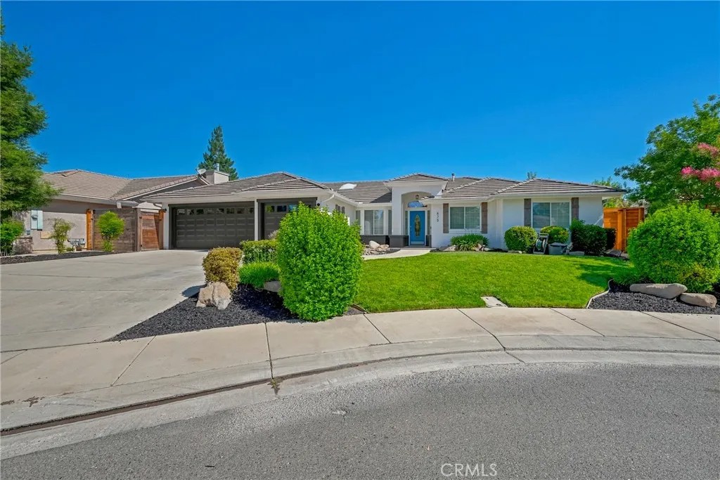 675 Kingfisher Court