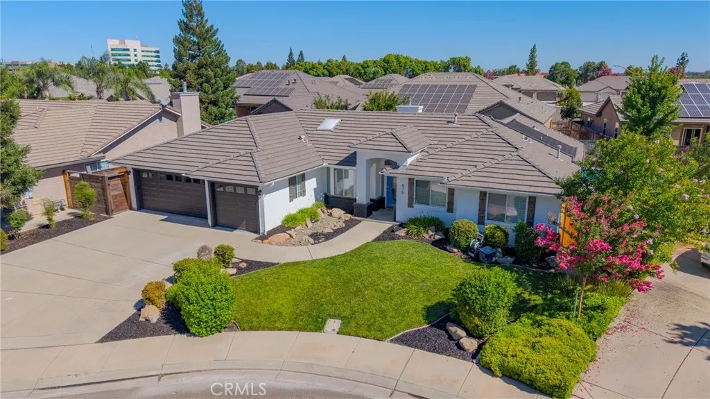 675 Kingfisher Court