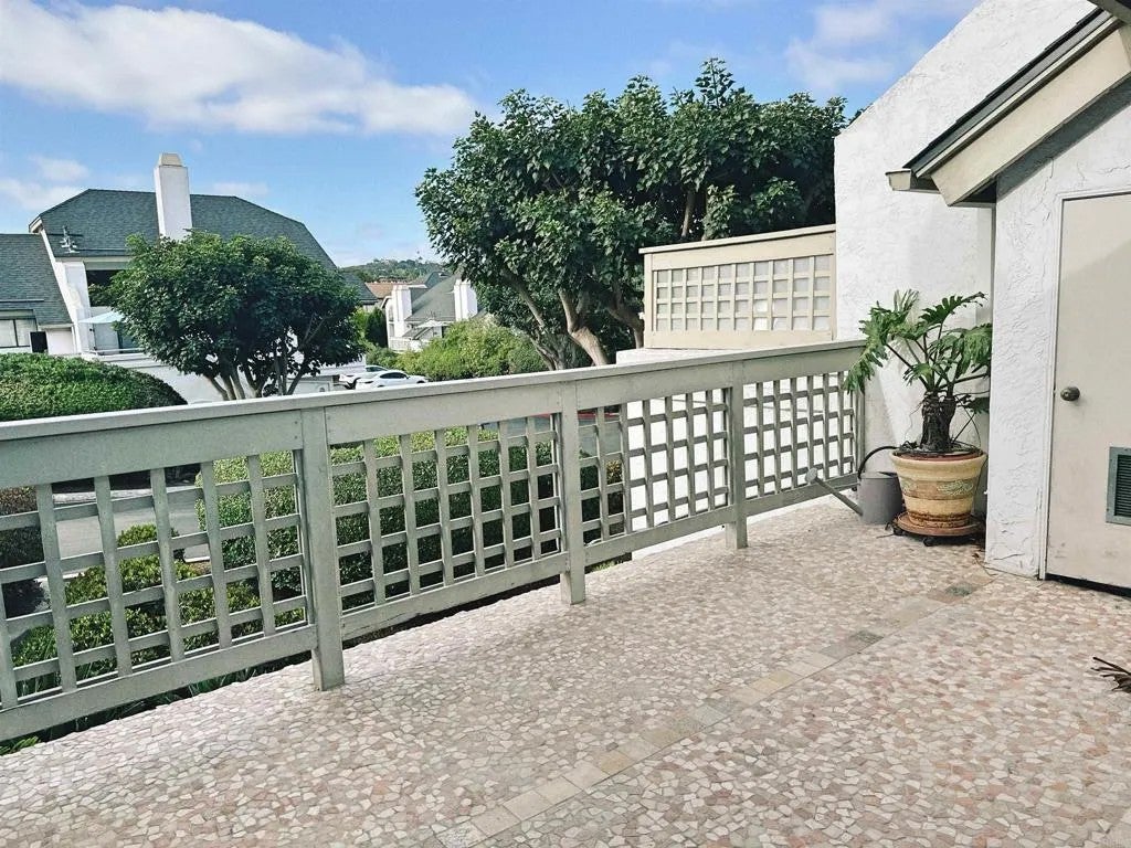 Photo of 542 Via De La Valle #J, Solana Beach, CA 92075 (MLS # NDP2606394)