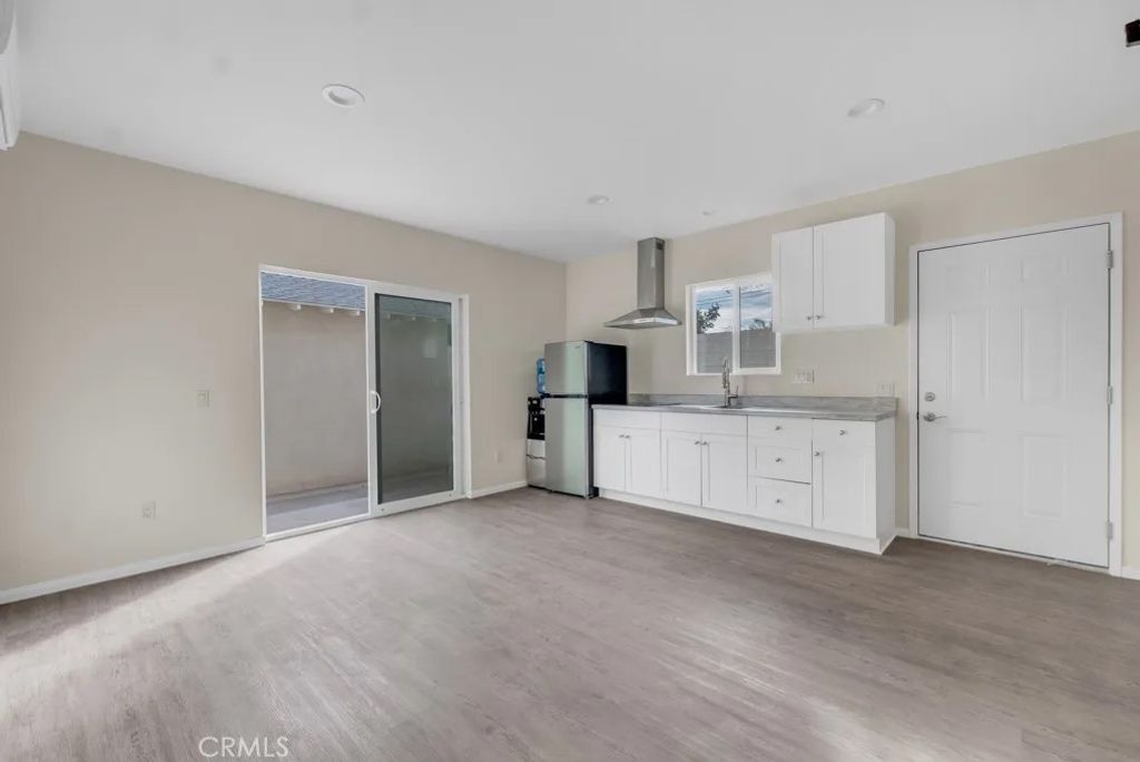 Photo of 7758 Mason Avenue, Winnetka, CA 91306 (MLS # SR26025733)