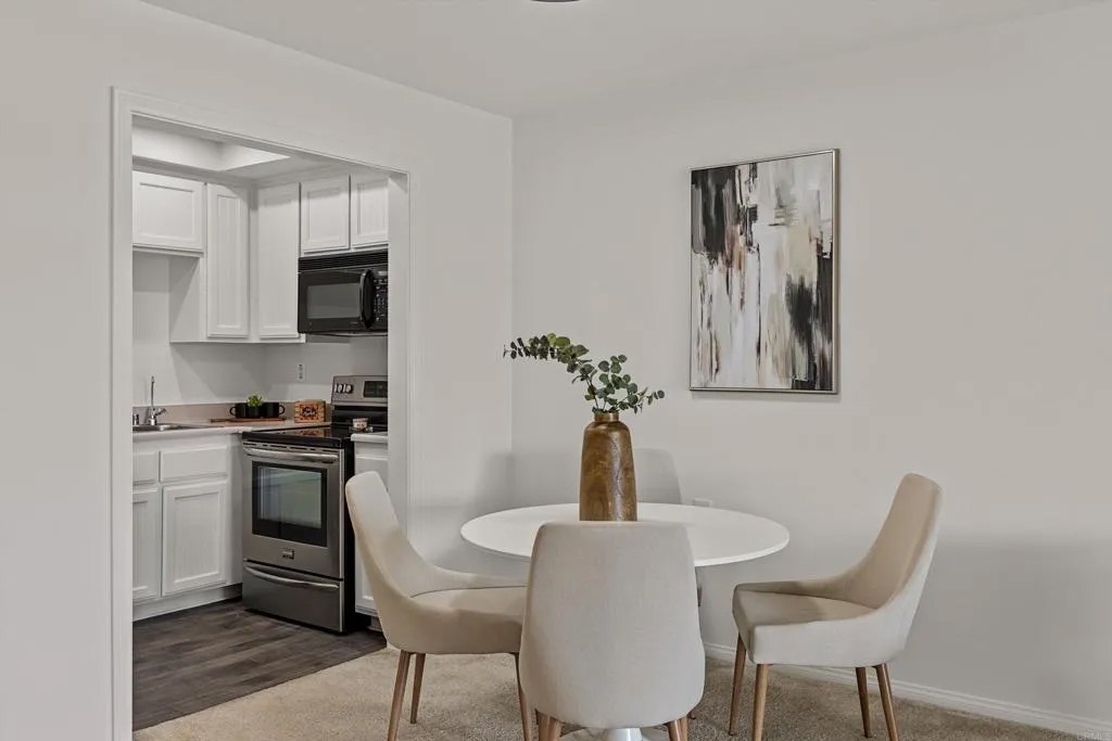 1560 Circa Del Lago D304