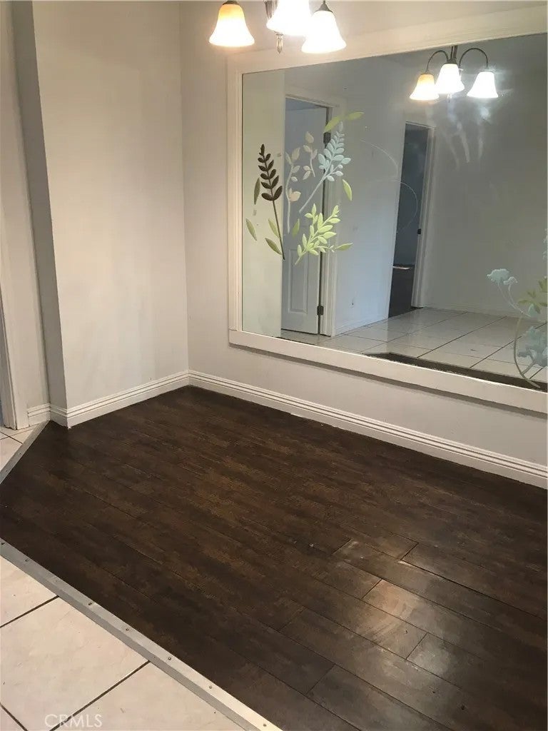 1028 Walnut 1/2