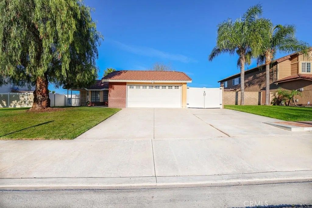 Photo of 11619 Capitol Drive, Riverside, CA 92503 (MLS # IG26016614)