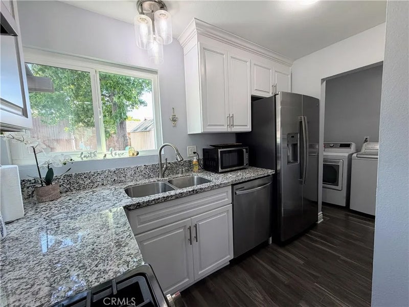 200 Janan Court