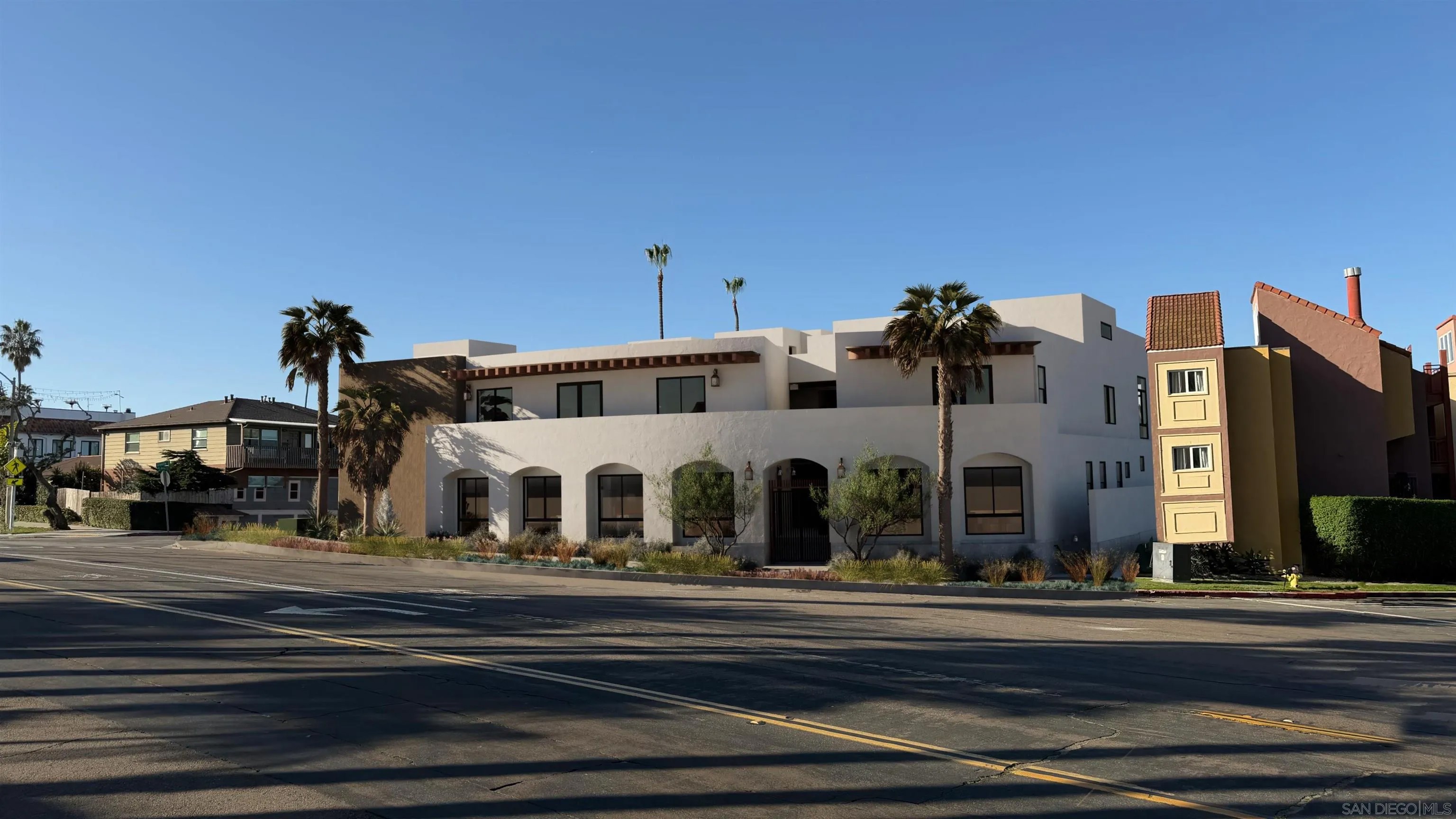 6710 La Jolla Blvd 107