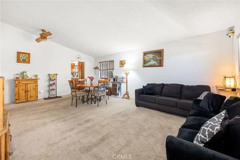 28300 Calle Gaviota