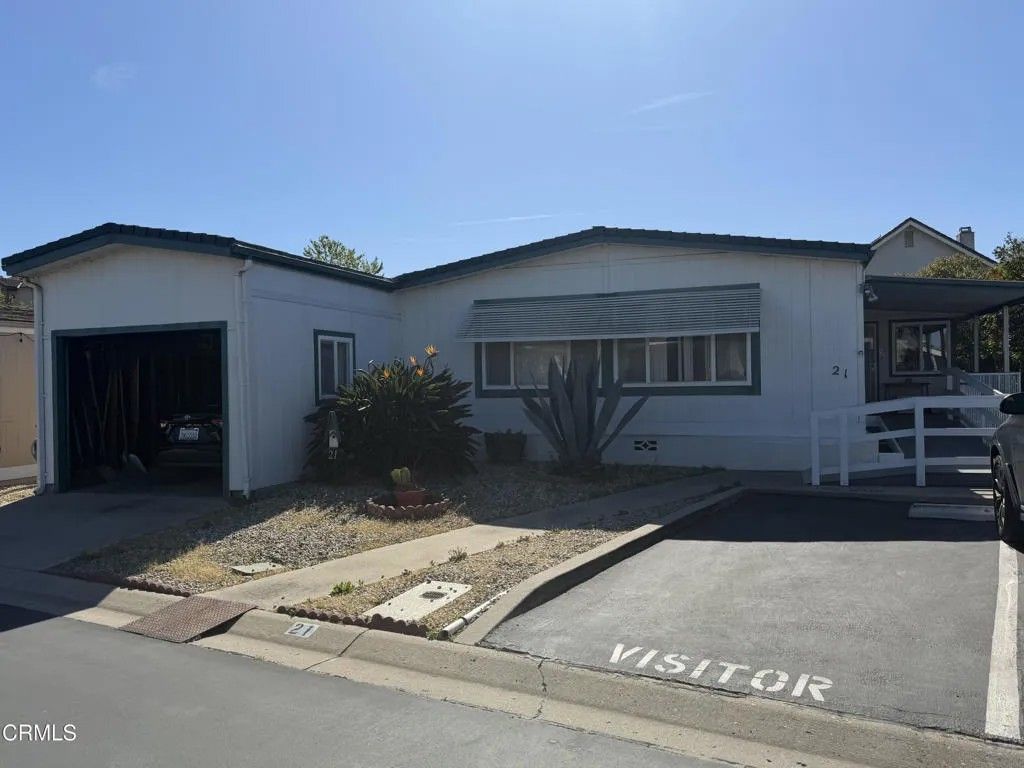 Photo of 21 Poinsettia Gardens Drive #21, Ventura, CA 93004 (MLS # V1-35136)